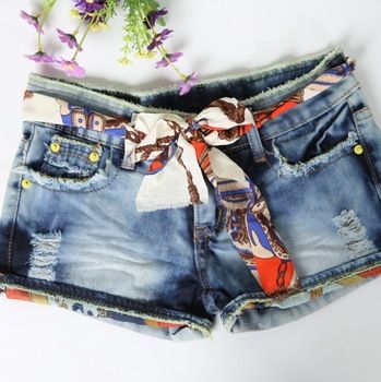 Short Detalhe Foral